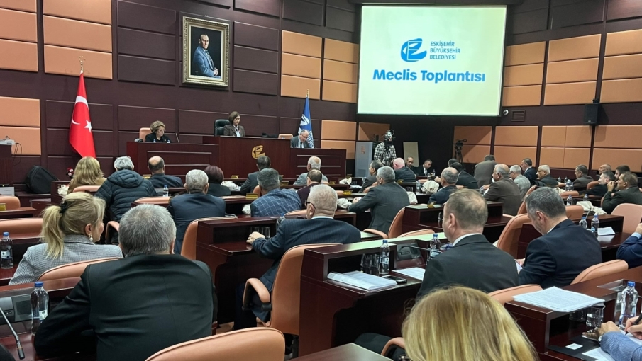 Eskişehir'de 32 işitme engelli gence dijital eğitim projesi için meclisten onay